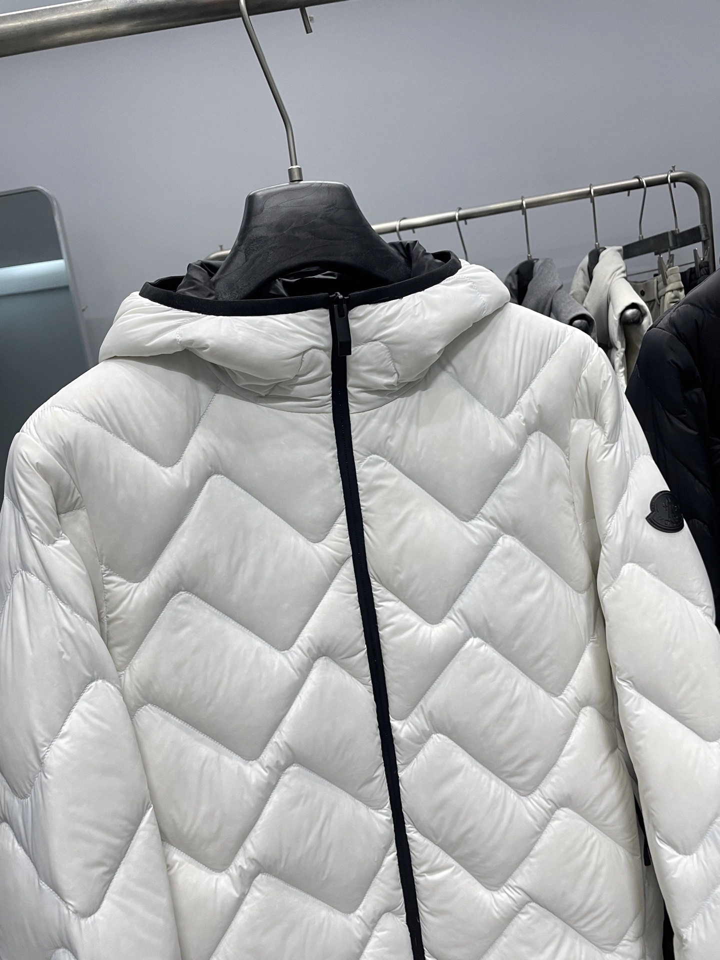 wg.luxury-- 7o9385r Down jacket nylon 2colour item: E-F000J1337-2